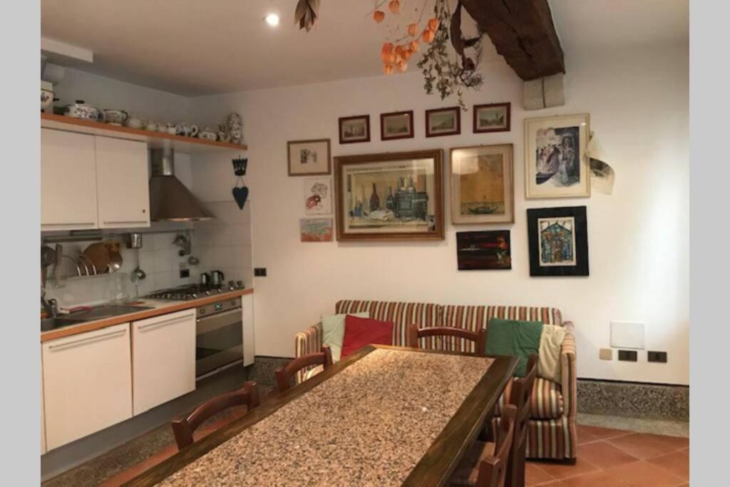 Appartamento Tipico Con Corte Privata Venesia Bagian luar foto