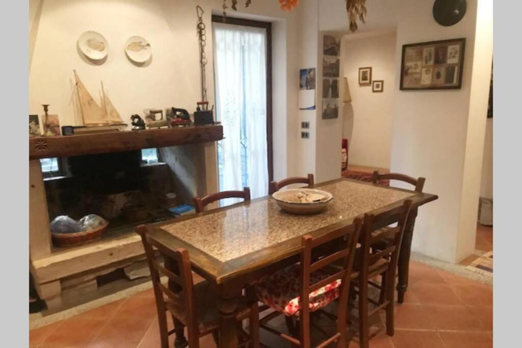 Appartamento Tipico Con Corte Privata Venesia Bagian luar foto